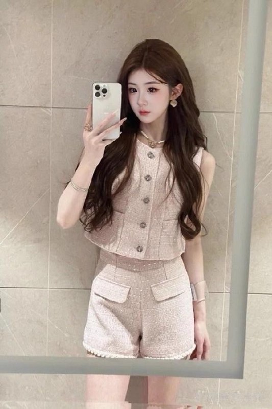 6月新人开浦东08后新人雯雯刚破处图片 1